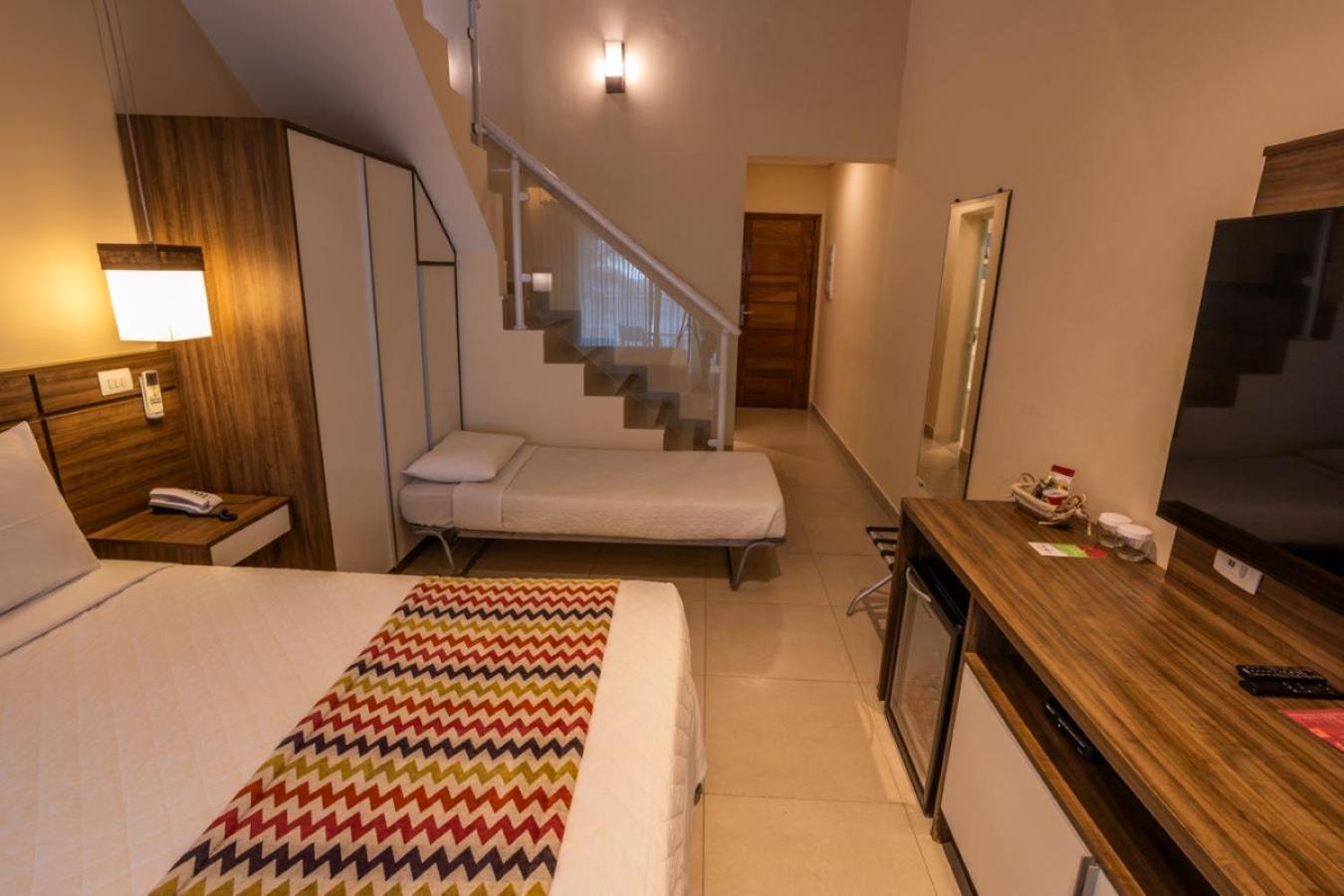 Amora Hotel מרזיאס מראה חיצוני תמונה
